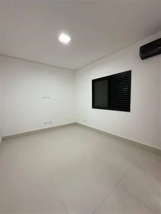 Imagem Casa à Venda em Caiçara, Praia Grande - SP