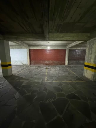 Imagem Duplex à venda em Porto Alegre, Petrópolis, com 1 quarto, 63m2