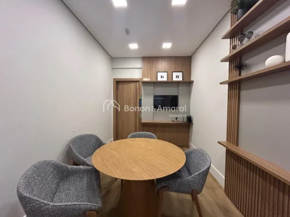 Imagem Apartamento à venda no Cambuí, Campinas/SP. O imóvel conta com um dormitório, ampla sala para do...