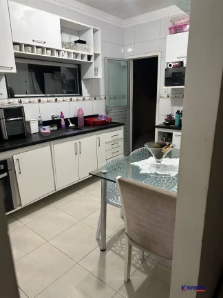 Imagem VENDO CASA 2 DORMITORIOS SENDO UMA SUITE NO CONDOMINIO QUINTAS DO SOL VILLE