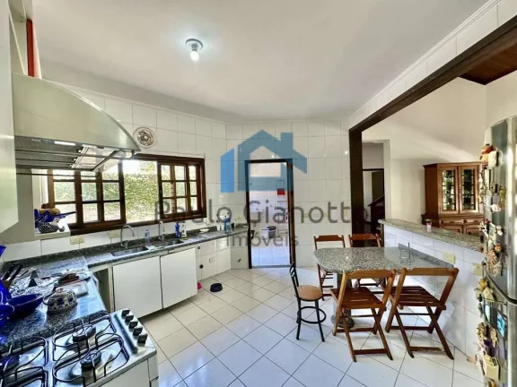 Imagem Casa à venda no condomínio Vila Velha