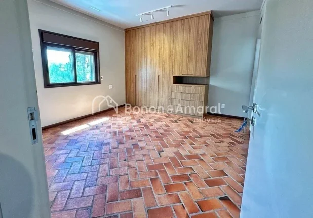 Imagem Casa de Alto Padrão à Venda - Espaço, Conforto e Sofisticação

Esta magnífica residência, loc...