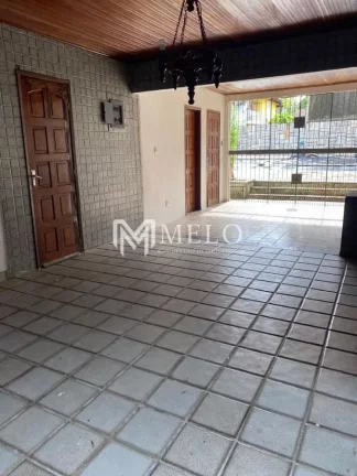 Imagem SÃO DUAS CASAS - 6qts., 2suites, 6vagas, 460m2 no Cordeiro - ACEITA FINANCIAMENTO BANCÁRIO