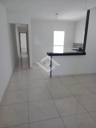 Imagem Casa na pedra de guaratiba com sala e 2 quartos, quintal e garagem