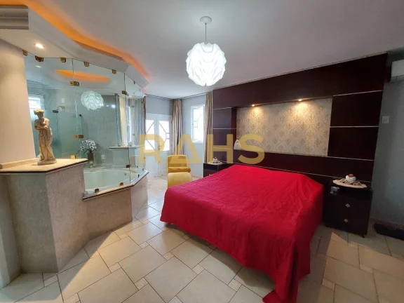 Imagem Casa Plana em rua calma no Costa e Silva, 468 m² de terreno e 270 m² de área construída. Excelen...