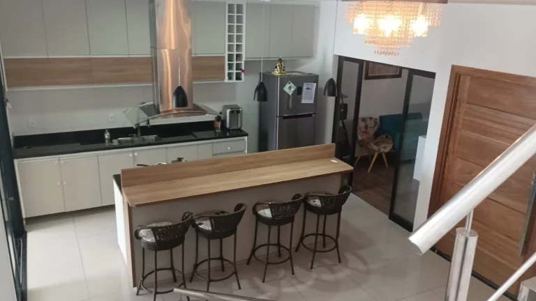 Imagem Sobrado com 3 dormitórios para alugar, 142 m² por R$ 4.310/mês - Reserva do Vale - Caçapava/SP