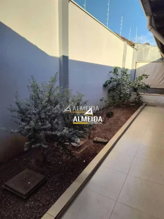 Imagem Casa com 3 dormitórios à venda, 280 m² por R$ 810.000,00 - Ajapi - Rio Claro/SP