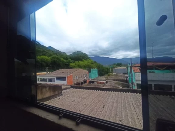 Imagem Casa Sobreposta Alta com 4 dormitórios à venda, 130 m² por R$ 250.000 - Vila Costa Muniz - Cubatão/SP