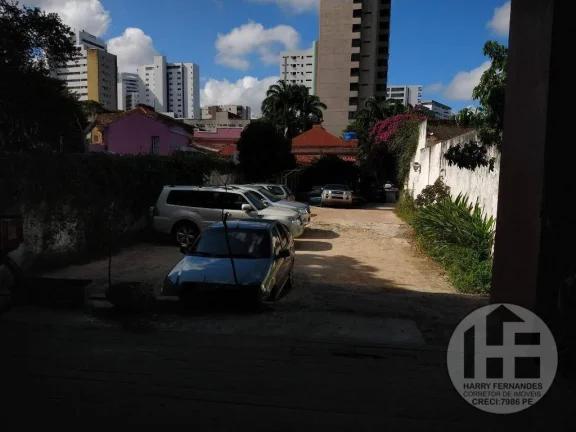 Imagem Casa á venda nas Graças, Recife, PE