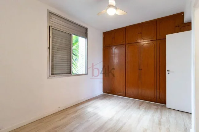 Imagem Apartamento amplo com 3 dormitórios, 107 m² à venda no Campo Belo