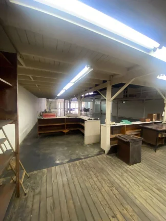 Imagem Salão comercial na Av. José Gomes - Antiga Pneulândia