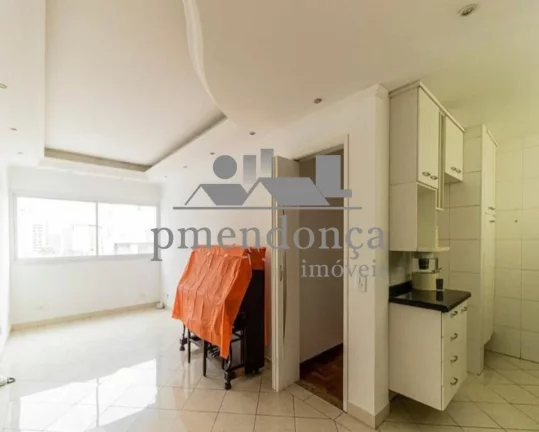 Imagem Apartamento amplo, living para 02 ambientes, dormitórios com armários, banheiro social, cozinha e ...
