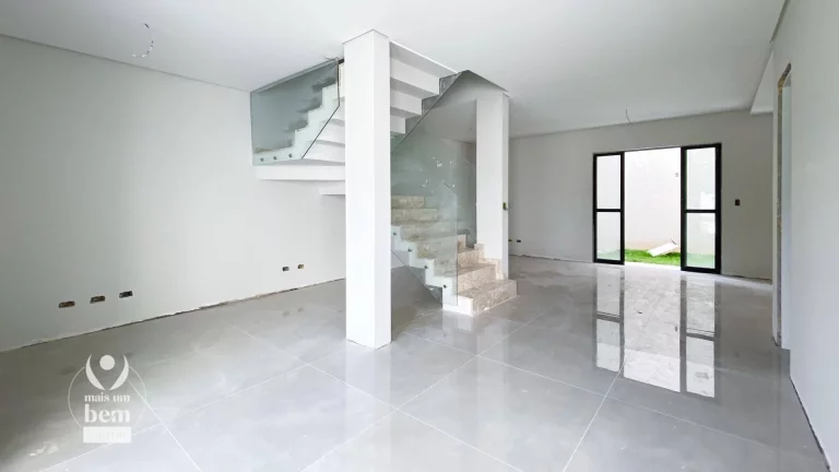 Imagem INCRÍVEL TRIPLEX 160 m² com 3 quartos sendo 1 suíte, 3 vagas de garagem à venda por R$ 1.150.000 no prestigiado JARDIM SOCIAL - Curitiba/PR