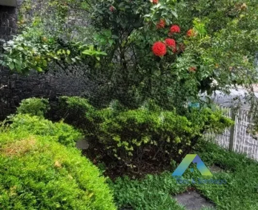 Imagem Casa Térrea para locação com 3 dormitórios e 4 vagas em Bosque da Saúde/SP!