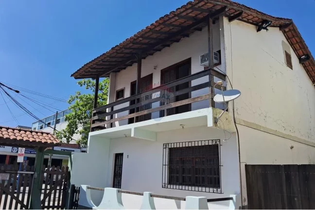 Imagem Casa em condomínio fechado,três dormitórios.
