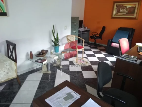 Imagem SOBRADO com 4 dormitórios à venda com 390m² por R$ 1.700.000,00 no bairro Alto Tarumã - PINHAIS / PR