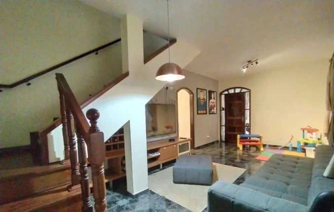 Imagem Sobrado com 5 dormitórios à venda, 340 m² por R$ 750.000,00 - Jardim Das Oliveiras - Jacareí/SP