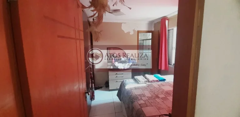 Imagem Sobrado em Jardim Iporanga, São Paulo - 3 dormitórios, 1 suíte, 3 banheiros por R$ 399.000