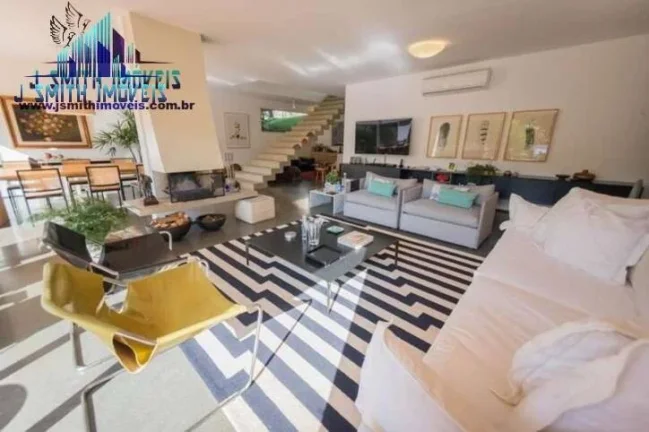 Imagem Casa moderna maravilhosa, com acabamentos diferenciados - Granja Viana