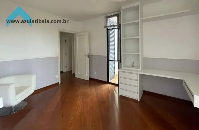 Imagem Casa de Alto Padrão à Venda Condomínio Flamboyant Atibaia