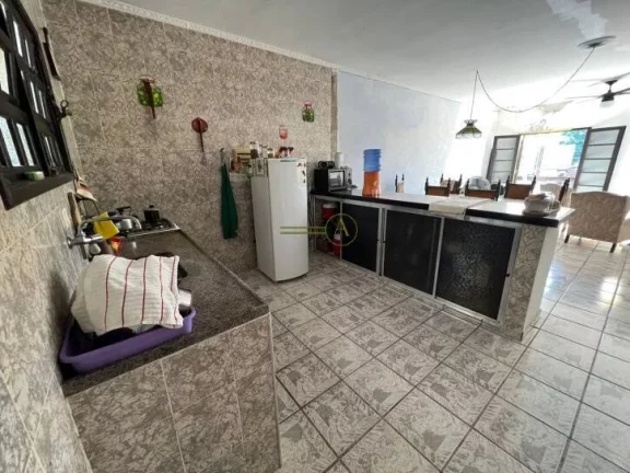Imagem Apartamento à venda no Balneário Belmira Novaes em Peruíbe à 300m da praia