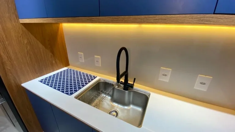 Imagem Imperdível! Apartamento à venda em Porto Belo-SC, bairro Perequê. 2 quartos, 2 suítes, 2 salas, 3 banheiros, 2 vagas de garagem, 154m².