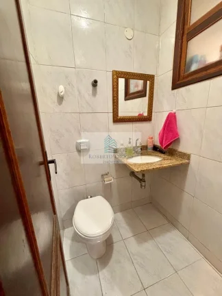 Imagem Casa em Condomínio de Luxo à Venda em Curicica, Rio de Janeiro-RJ: 2 Quartos, 2 Suítes, 1 Sala, 3 Banheiros, 1 Vaga de Garagem, 77m².
