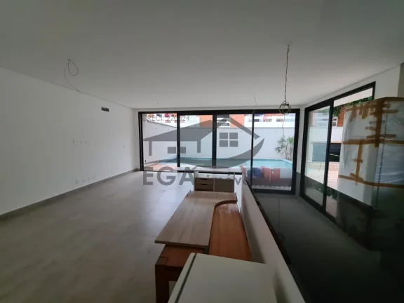 Imagem Casa em Cond. Recém Lançado a Menos de 100 da Praia...