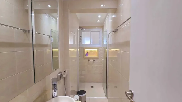 Imagem Apartamento frente mar mobiliado com 2 dormitórios e 1 vaga em Balneário Camboriú/SC