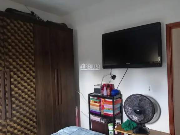 Imagem Casa com piscina à venda no Parque dos Buritis, Uberaba - MG