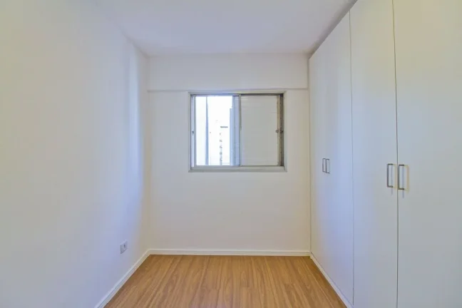 Imagem Nesse apartamento, você tem um living com varanda, integrado à uma excelente cozinha americana / Vila Olímpia