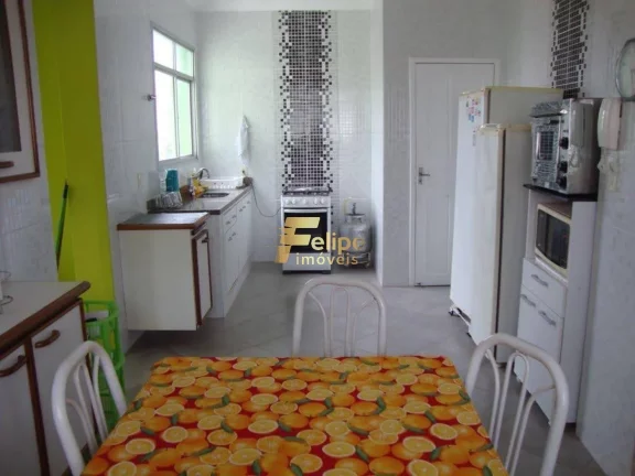 Imagem BELÍSSIMA CASA DE 08 QUARTOS SENDO, 03 SUÍTES, À VENDA NO CENTRO DE GUARAPARI/ES