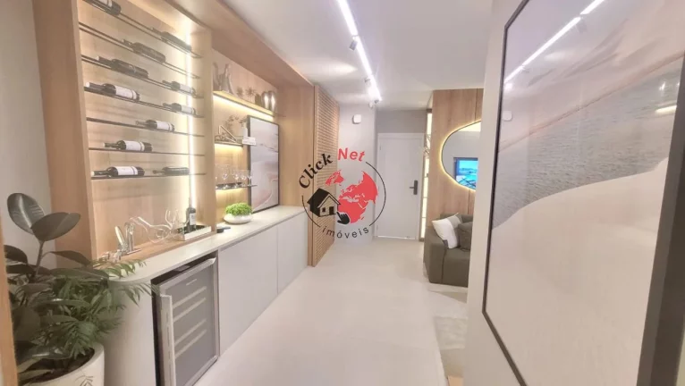 Imagem Apartamento à Venda a 1 quadra da praia no bairro Embaré em Santos