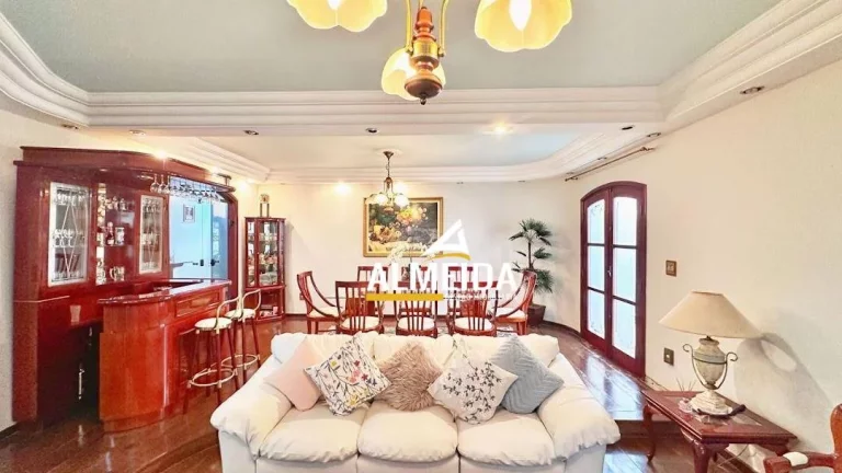 Imagem Casa com 3 dormitórios à venda, 393 m² por R$ 1.450.000,00 - Centro - Santa Gertrudes/SP