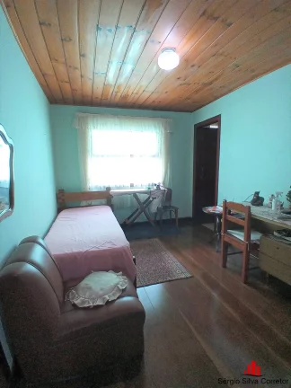 Imagem Casa Com 06 Dormitórios a Venda, Por R$ 850.000,00 na Região de Abernéssia.