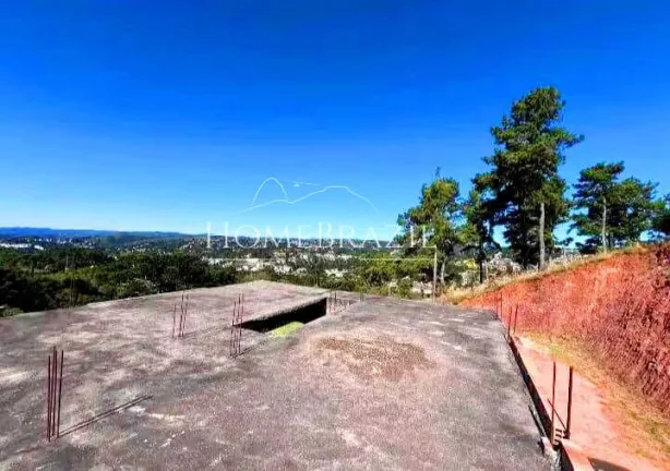Imagem Imóvel para Investimento à Venda em Campos do Jordão | Construção com Vista Panorâmica