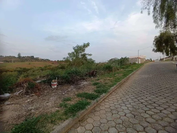 Imagem Construa a Casa dos Seus Sonhos: Lote de 940m2 em Condomínio Fechado