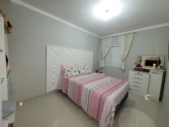 Imagem Apartamento com 4 dormitórios à venda, 113 m² por R$ 900.000,00 - Pitangueiras - Guarujá/SP