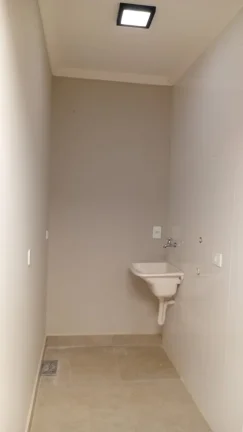 Imagem Casa em Condomínio de Alto Padrão no Horto Florestal - 3 quartos, 1 suíte, 2 salas, 85,58 m² - Sorocaba-SP