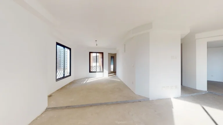 Imagem Apartamento 216M², 3Q, 2 Suítes, 3 Banheiros, 3 Vagas, Varanda, Academia, Piscina, Quadra, Salão de Festas, Playground, Brinquedoteca.