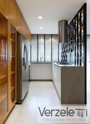 Imagem Cobertura para Venda em Balneário Camboriú / SC no bairro Centro