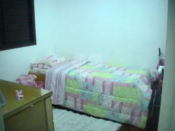 Imagem Apartamento à venda com 3 quartos, sendo 1 suíte, no condomínio Residencial Rembrandt, São Paulo - SP