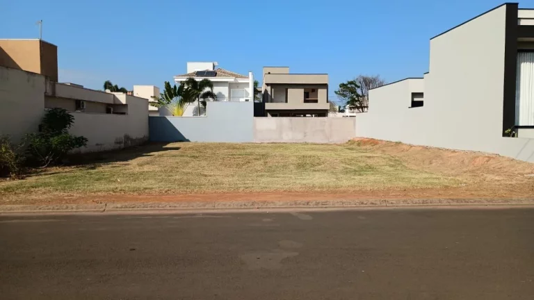 Imagem TERRENO DE 300,00 M² - COM PLANTA APROVADA - CONDOMÍNIO CAMPOS DO CONDE 2 - PAULÍNIA