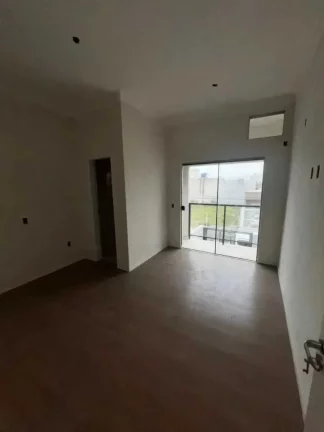 Imagem Casa geminada com 3 dormitórios sendo 1 suíte e 2 vagas em bairro Morretes Itapema/SC