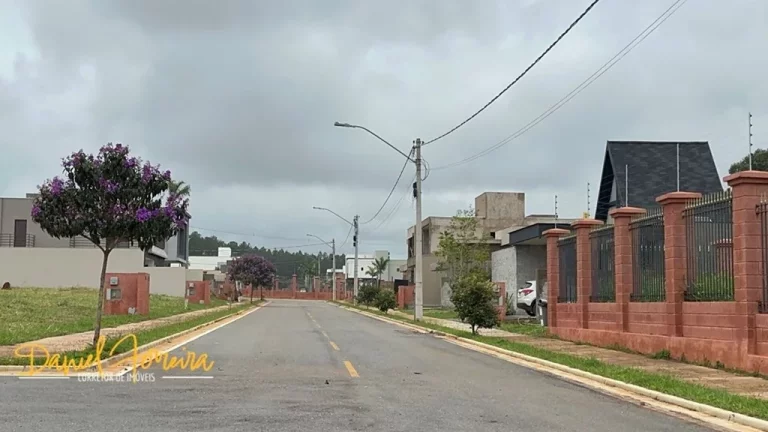 Foto do imóvel: Lote com 385 m² totalmente regularizado e aceitando financiamento bancário