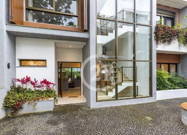Imagem Casa em condomínio, 4 suítes, 690 m²