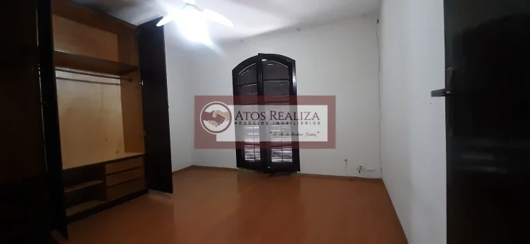 Imagem Este incrível sobrado de 102m² de área útil está localizado em Socorro - São Paulo e é a escolha perfeita para quem busca conforto e praticidade. Com dois dormitórios e dois banheiros, este imóvel é ideal para casais e pequenas famílias que buscam um lar 