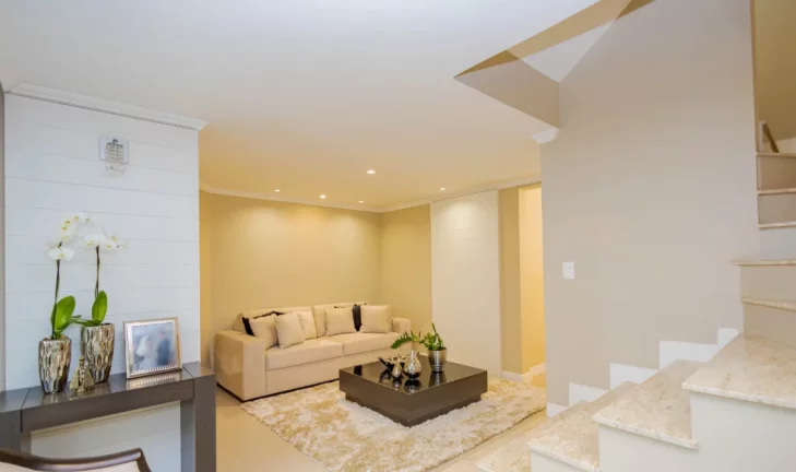 Imagem Sobrado em Condomínio de 3 quartos no bairro Santa Felicidade