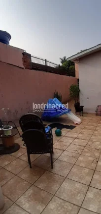 Imagem Casa no Jardim Morumbi, 3 quartos (1 suíte), 155m² de construção, 260m² de terreno, quintal amplo com churrasqueira, a 5 min do centro e perto do shopping!