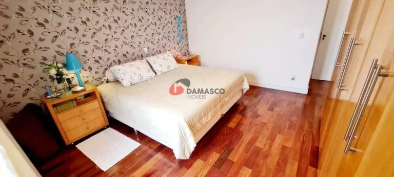 Imagem Casa para locação 3 Quartos, 3 Suítes, 6 Vagas, 326 m², Campestre, Santo André - SP